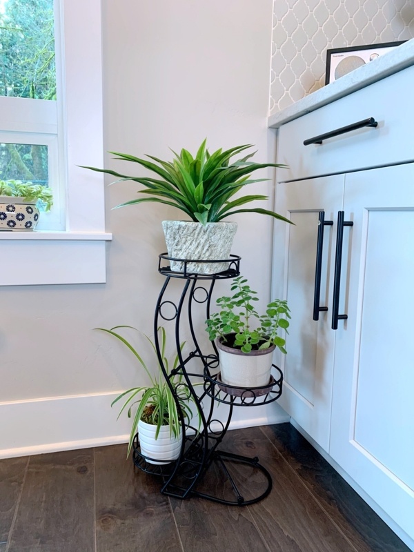 Round Etagere Plant Stand