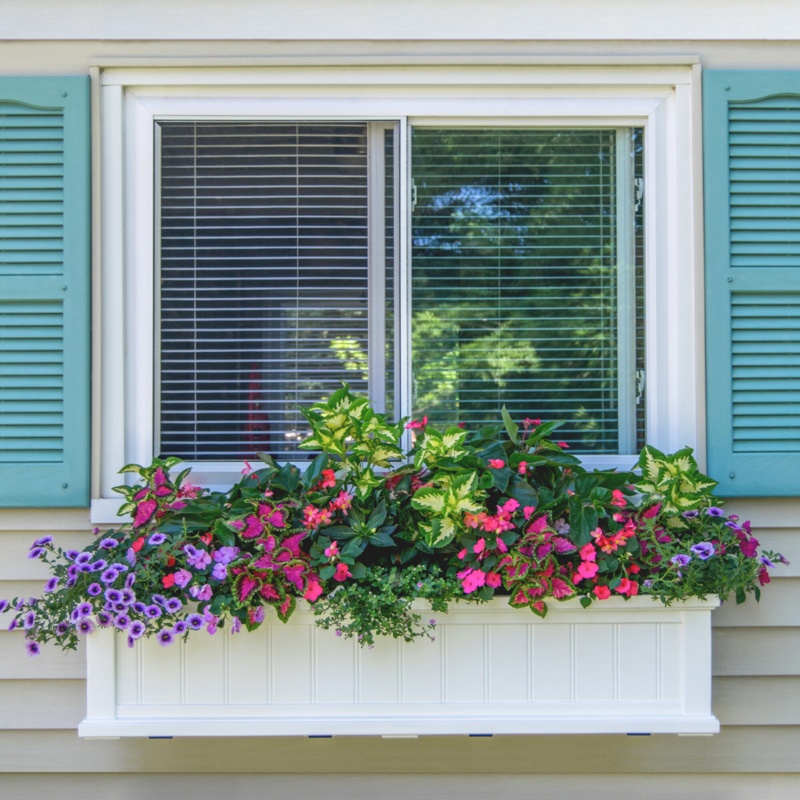 Selevae Resin Window Box Planter with Water Reservoir