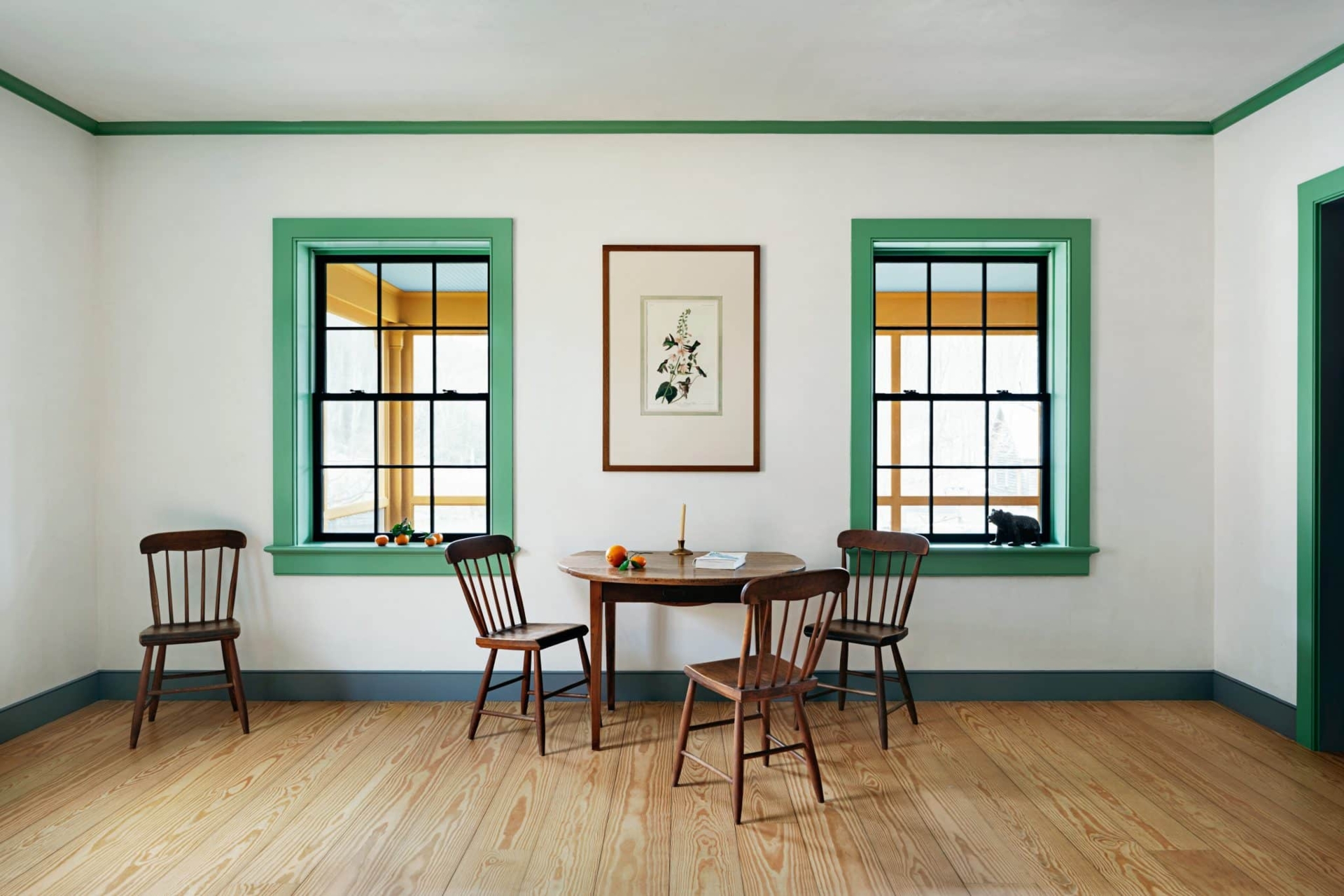 Use Contrasting Trim
