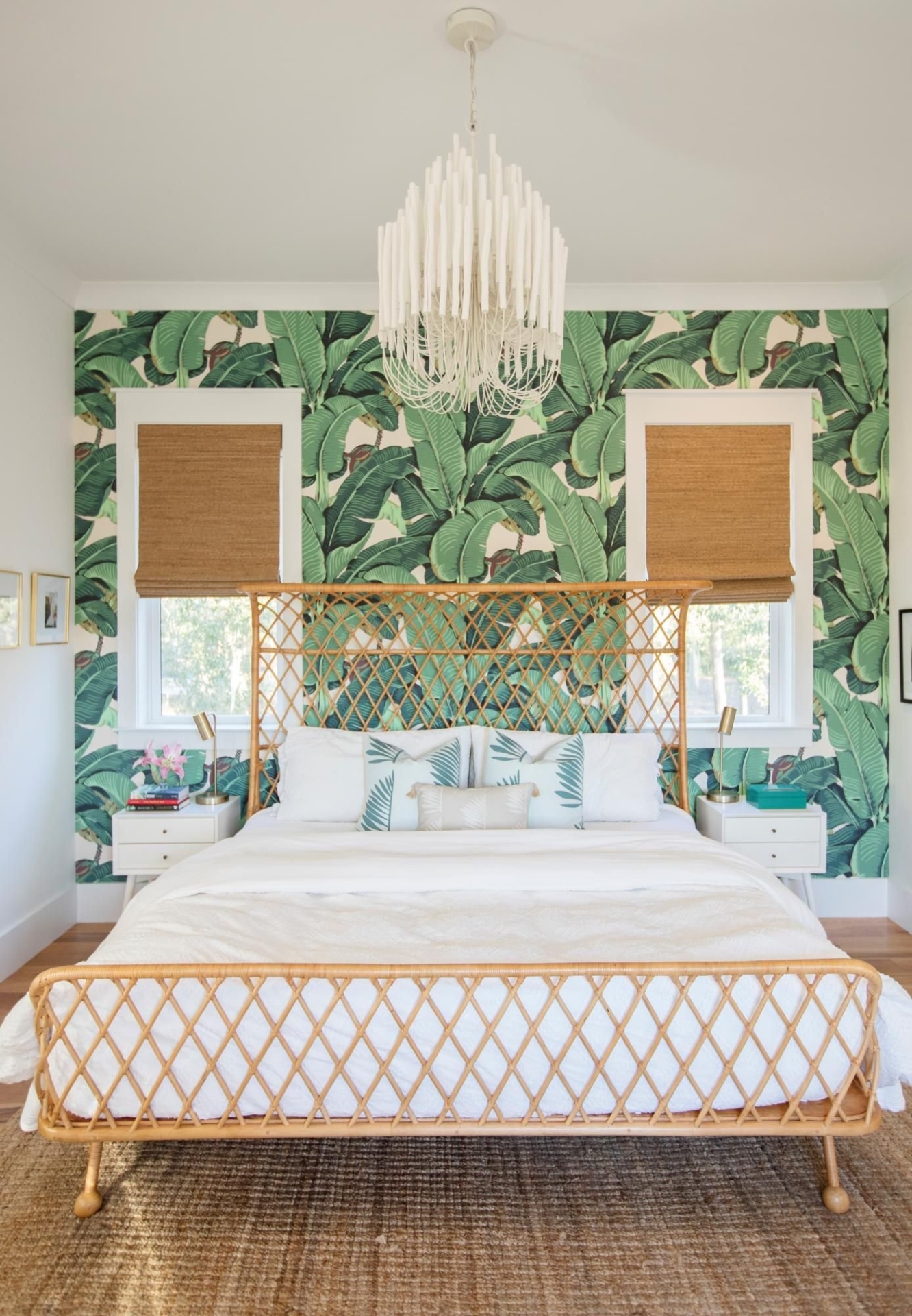 Utilize Bold Wallpaper