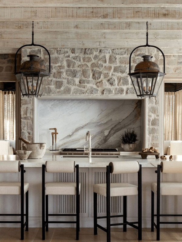 Utilize Marble Accents