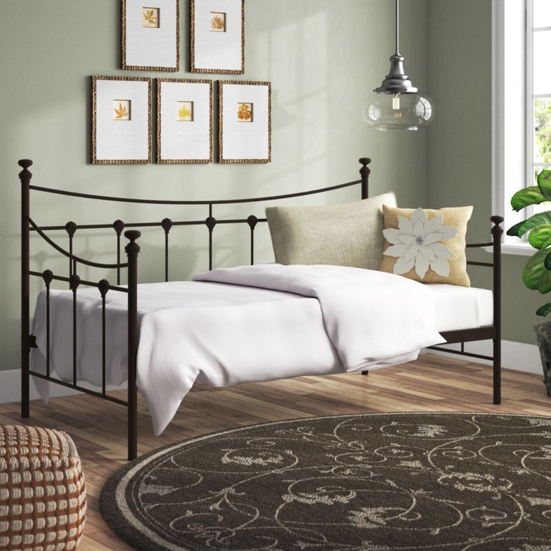 Versatile Steel Daybed with Classic Silhouette