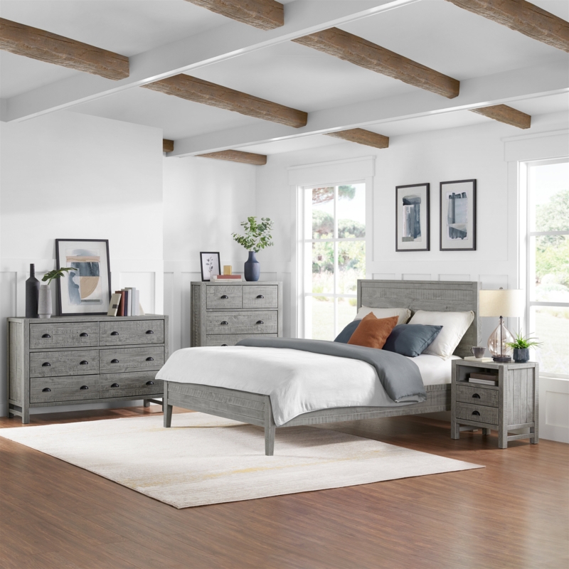 4-Piece Pine Wood Bedroom Set in Light Driftwood Finish