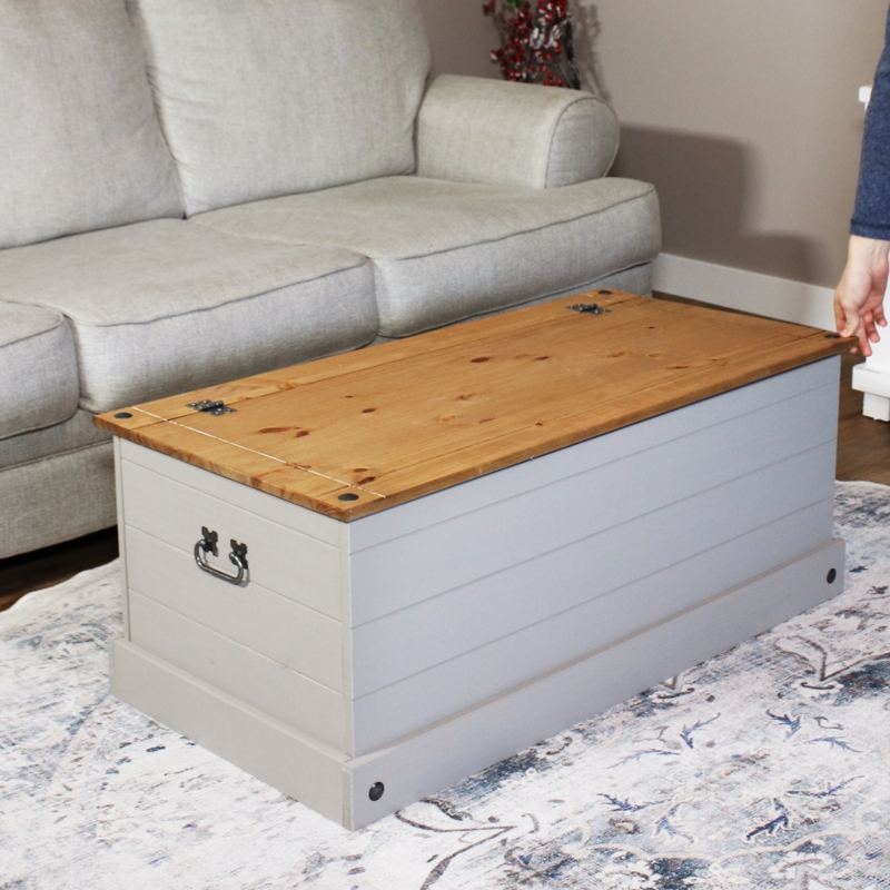 Farmhouse Storage Chest with Lid