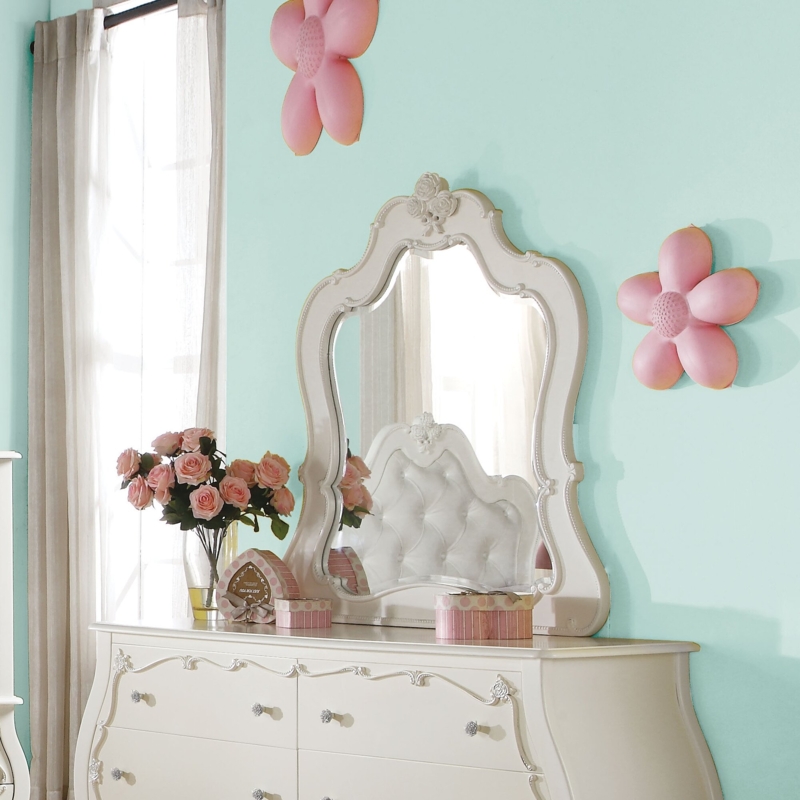 Arched Dresser Mirror with Pearl White Tufted Headboard
