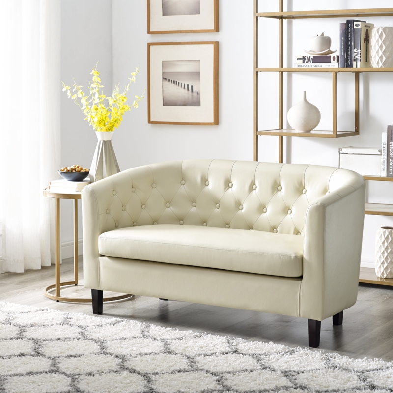 Luxurious Button-Tufted Accent Chair
