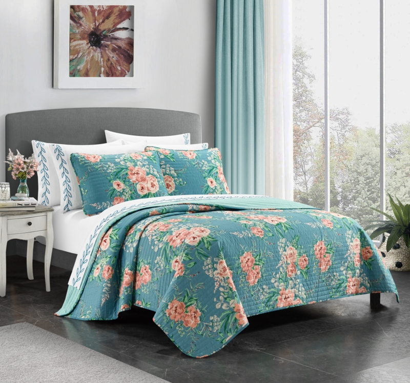 Watercolor Floral Quilt Set with Sheets