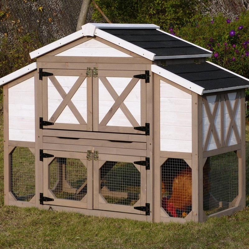 Country Style Chicken Coop with Run