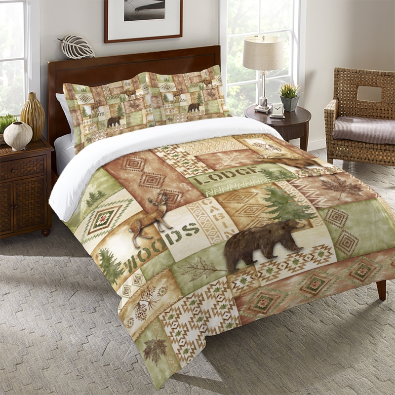 Lodge-Style Patchwork Comforter with Aztec Details
