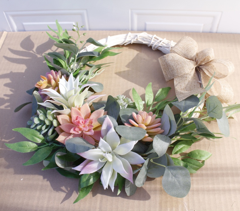 Ansuma 16" Handmade Faux Succulent Greenery Wreath