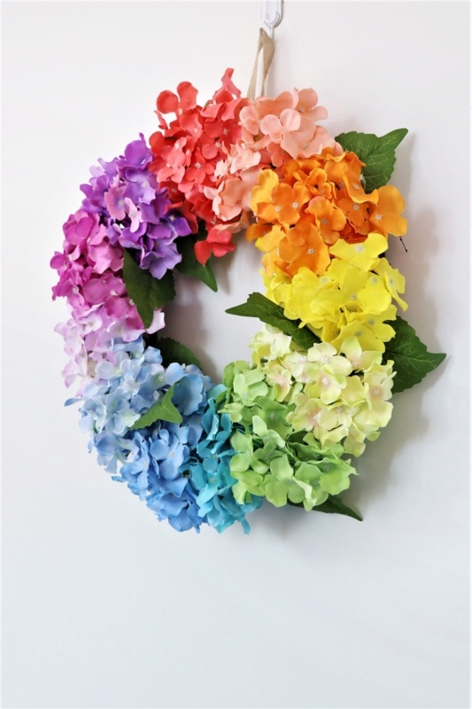 Ansuma 18-inch Colorful Artificial Polyester Hydrangea Wreath suitable for all year round
