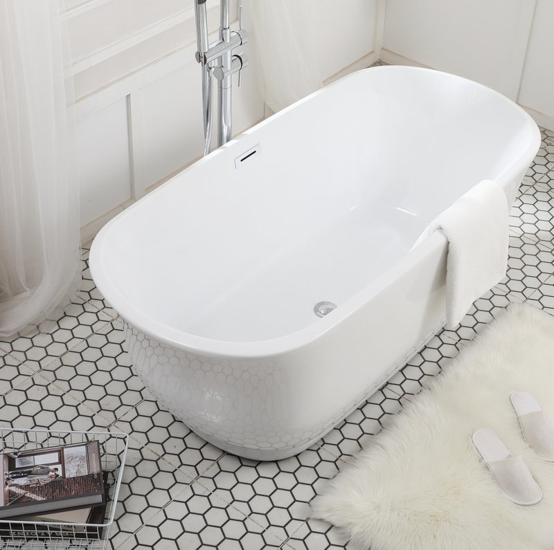Chaylynn 67" x 31" Freestanding Soaking Acrylic Bathtub