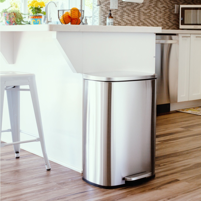 13.2 Gallons Steel Step On Trash Can