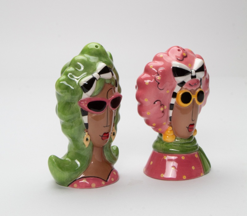 Ceramic Salt And Pepper Shaker Set