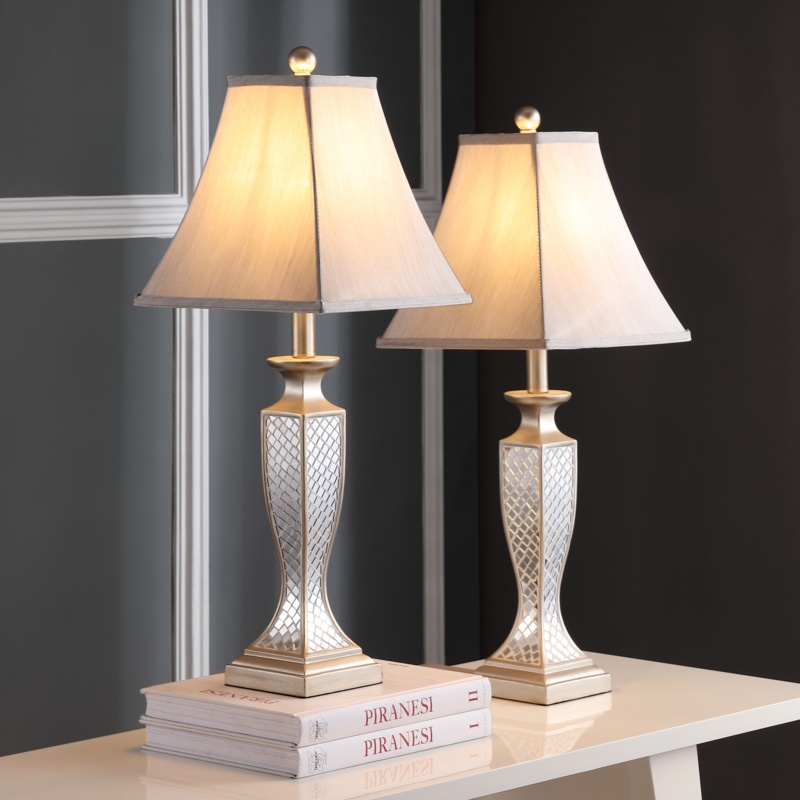 Doniphan Resin Table Lamp