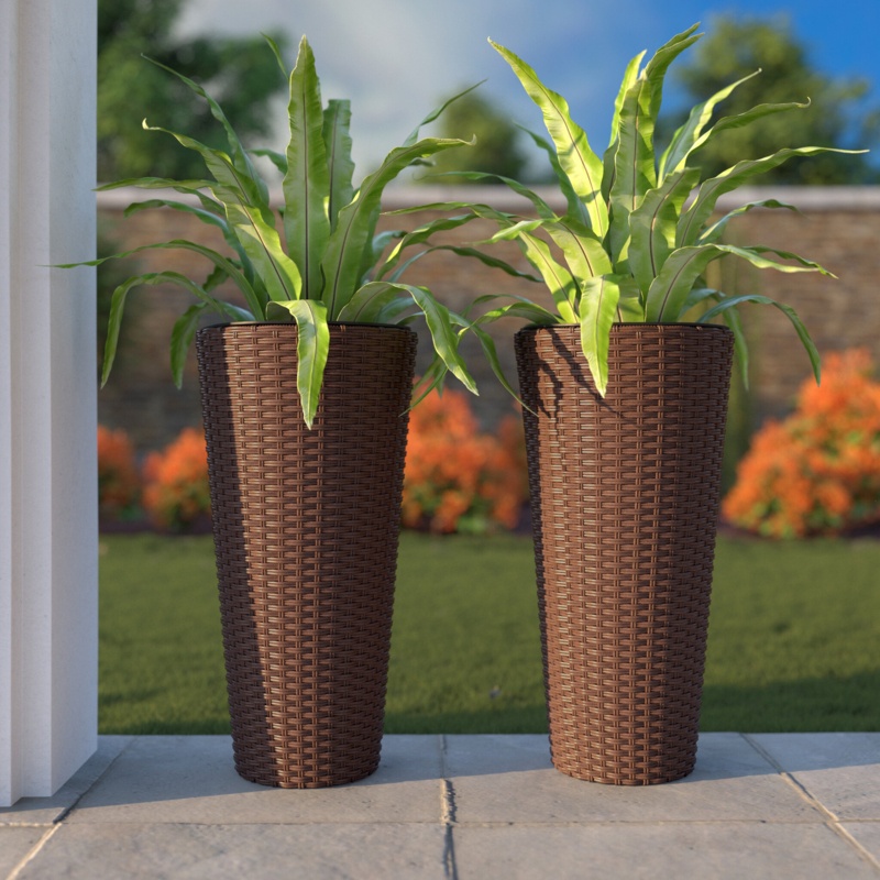Essex Street Pot Planter