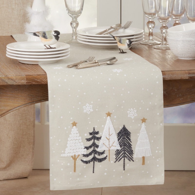 Izumi Rectangle No Pattern Christmas Polyester Table Runner