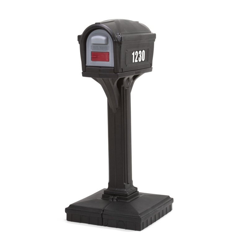 Plastic Post Mounted Mailbox with Magnetic Closure