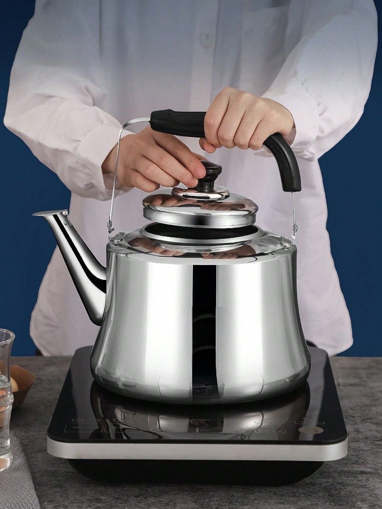 1 Piece Stainless Steel Kettle Thickened Large Capacity Gas Sound Kettle Induction Cooker Gas Stove Kettle Outdoor Kettle Firewood Kettle Food Material Kettle Household Daily Sound Kettle, 4.5L, 5.5L, 6.5L