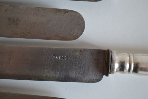 12 couteaux de table ancien metal argente monogramme