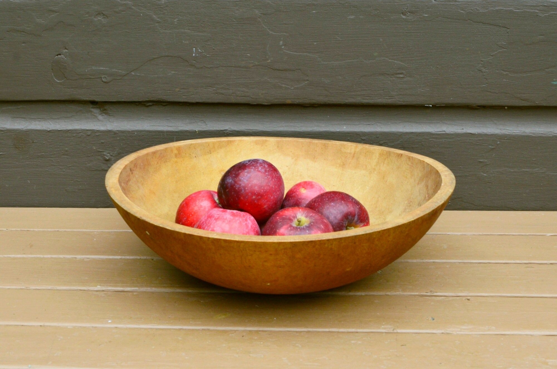 Beautiful Wooden Bowl, Vintage Wooden Bowl, Seasoned Maple Bowl,