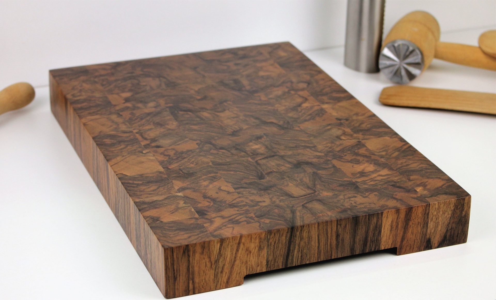 Cutting board Beautiful walnut root end-grain cutting board