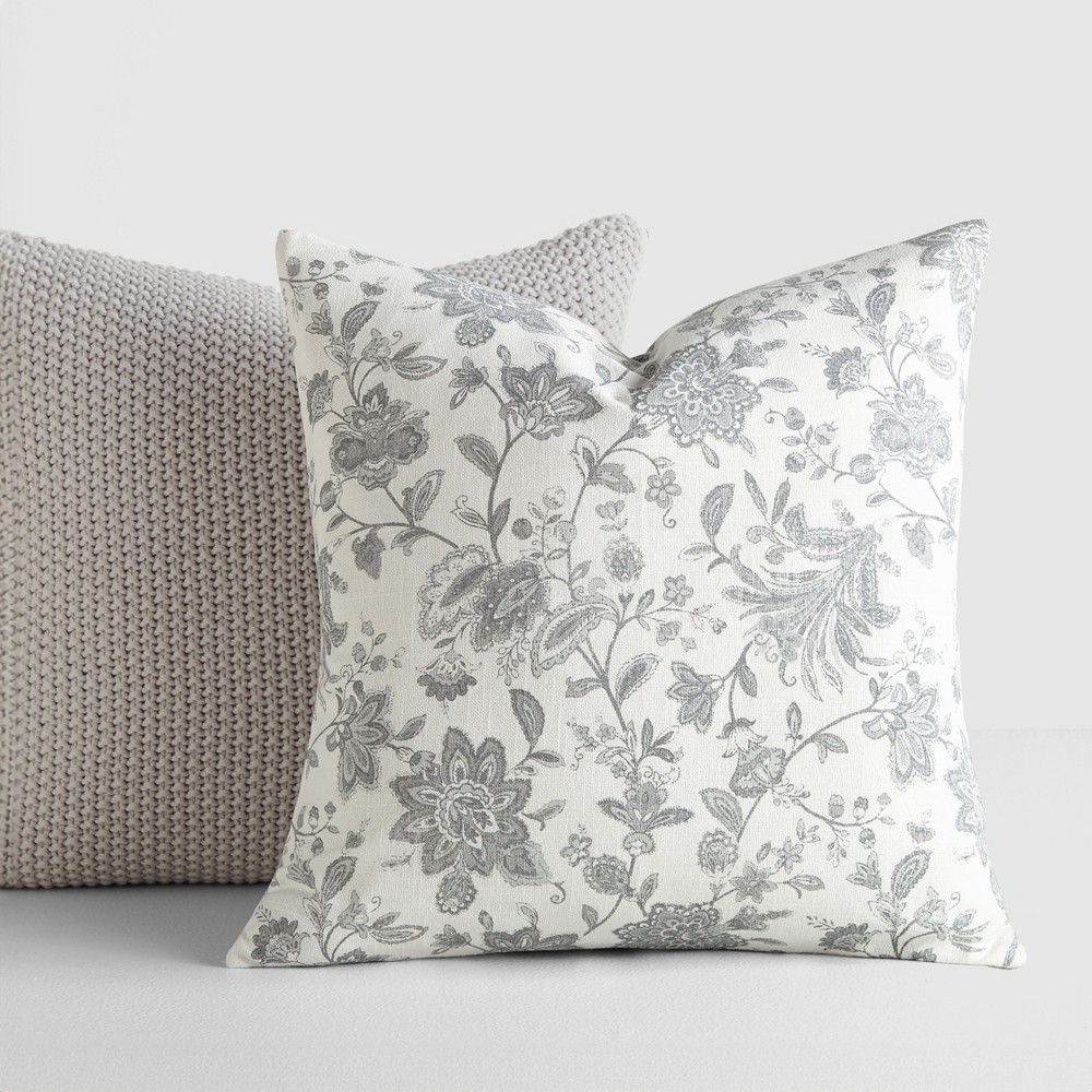 2-Pack Light Gray Throw Pillows Seed Stitch Knit with Cotton Patterns in Jacobean - Becky Cameron, Light Gray