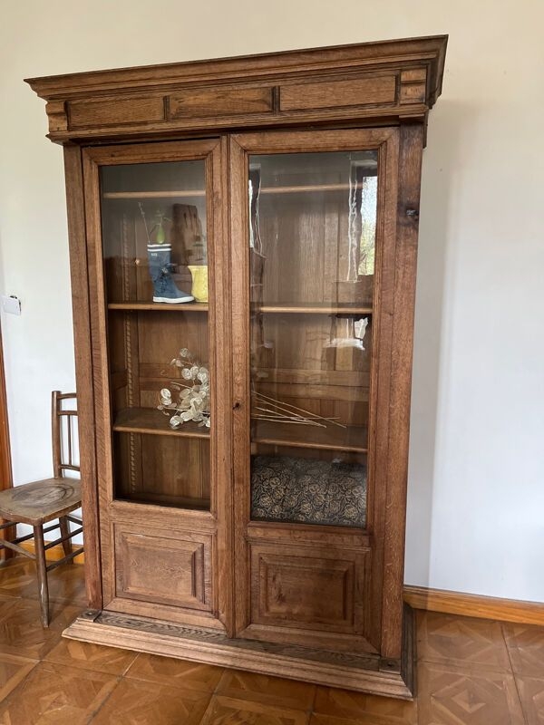Armoire vitre bois brut