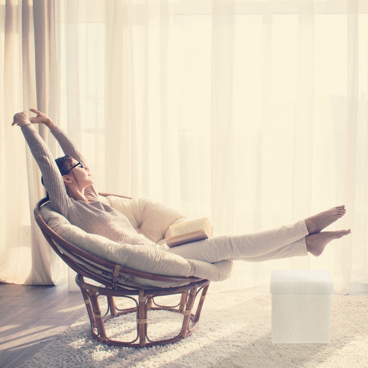 Relaxdays poef met opbergruimte - opvouwbaar - opbergpoef - gepolsterd - bamboe - wit