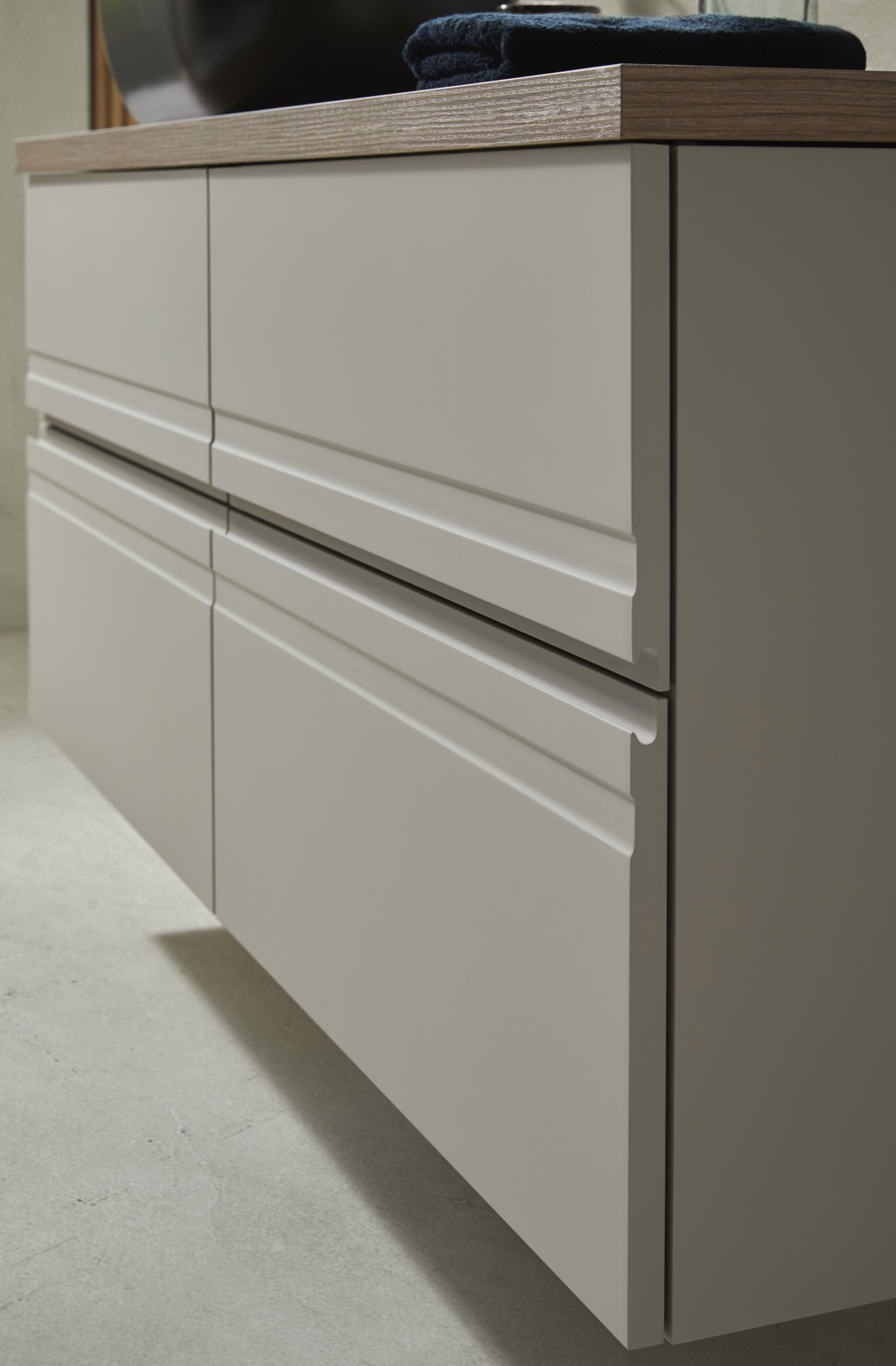 Conjunto mueble de bao grande de Sanchs Atic suspendido 4 cajones con encimera y 2 lavabos sobre encimera serie Line
