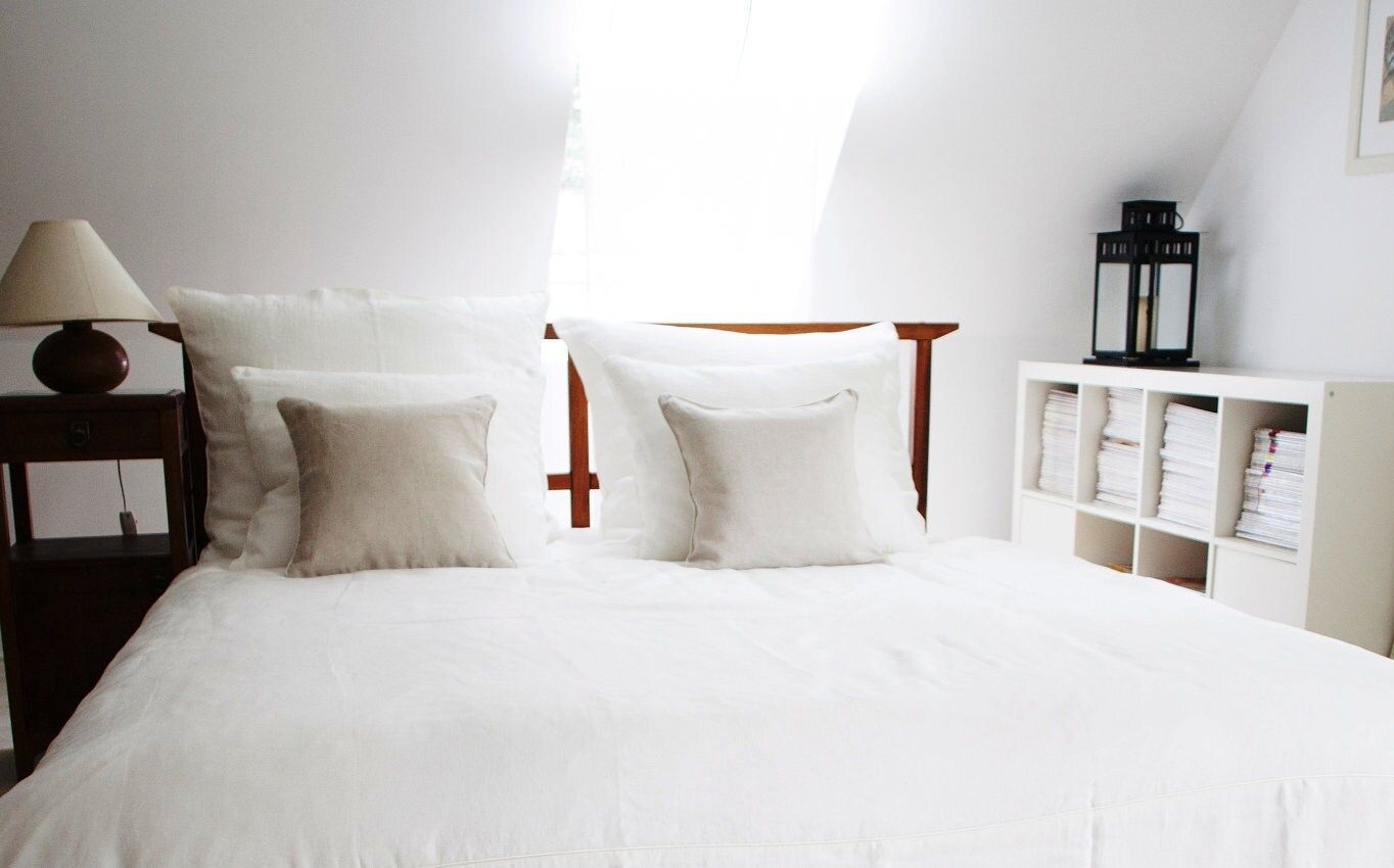 Linen bedding set : duvet cover and pillow cases, white linen, stonewashed linen