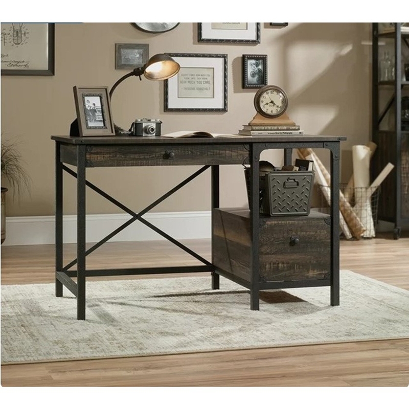 Arnolde Desk
