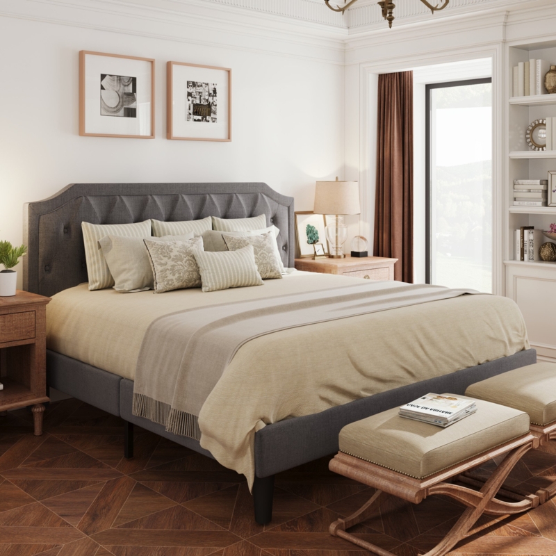 Kist Upholstered Bed with Tufted Headboard