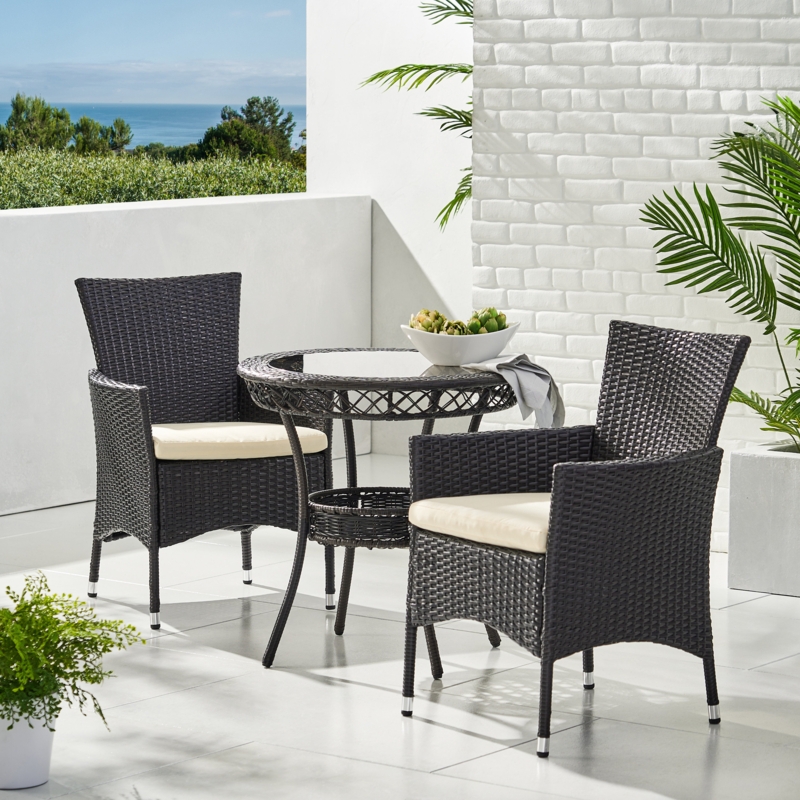 Lynbrook 2 - Person Round Outdoor Dining Set