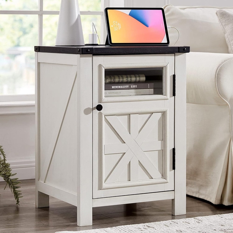 Shoreham End Table and Built-In Outlets