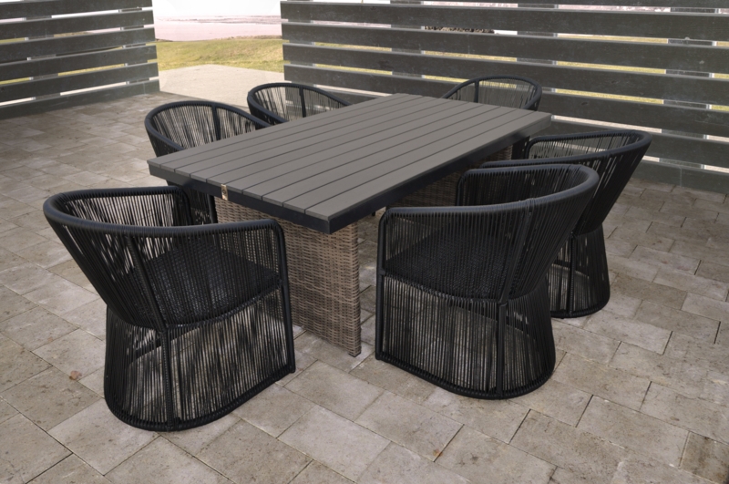 Jacklynne Patio Chair with Cushions