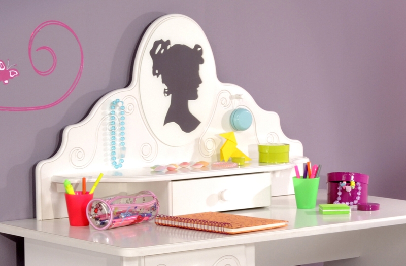Cedar Grove Kids Vanity Table with Mirror