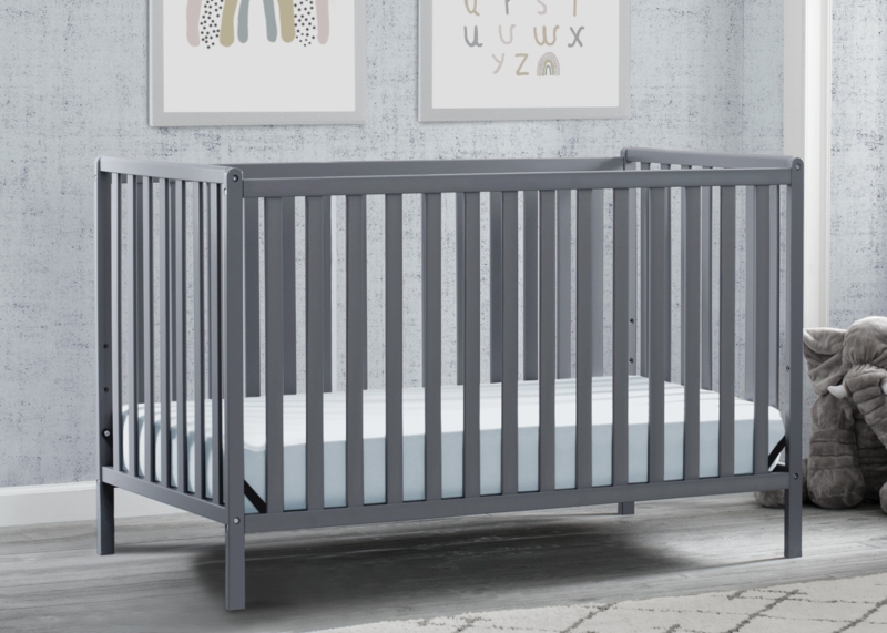 Heartland 4-in-1 Convertible Crib