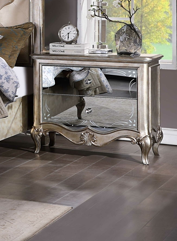 Khiandra Nightstand
