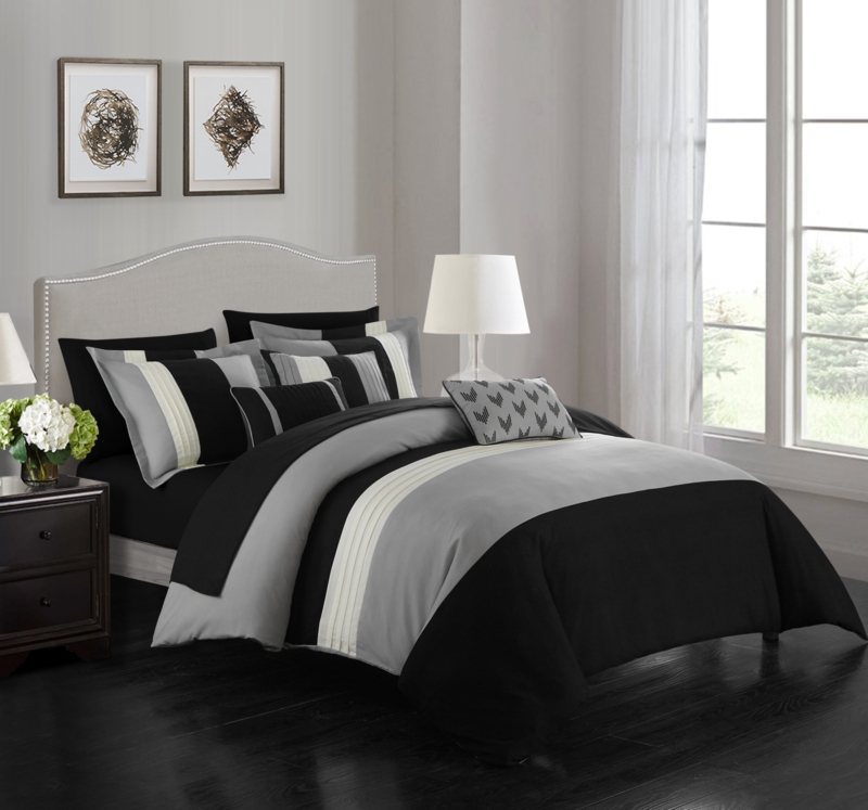 Xenia Modern & Contemporary Striped Comforter Set