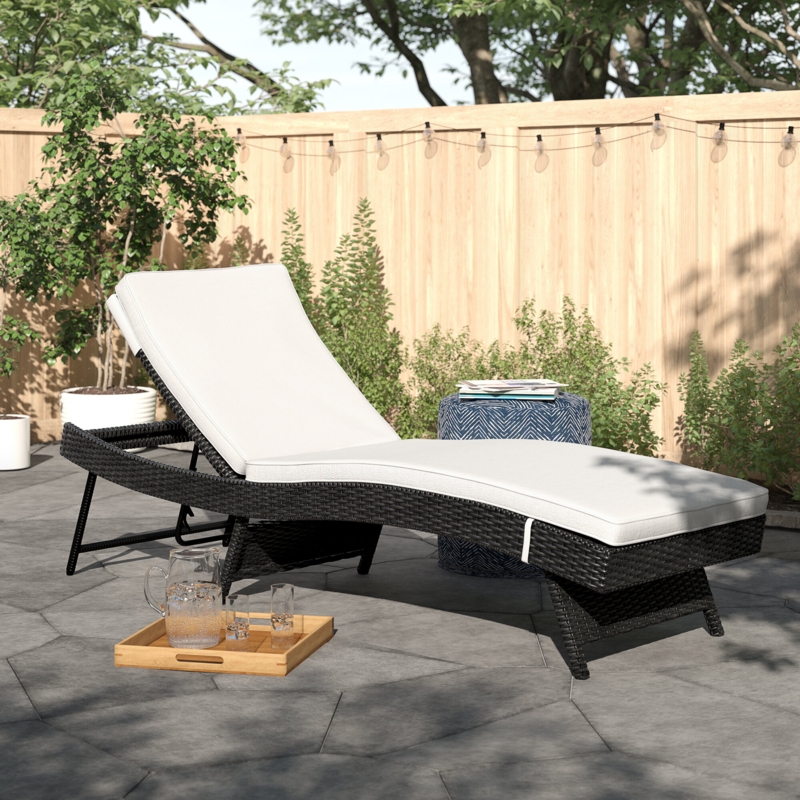 Alvina Outdoor Wicker Chaise Lounge