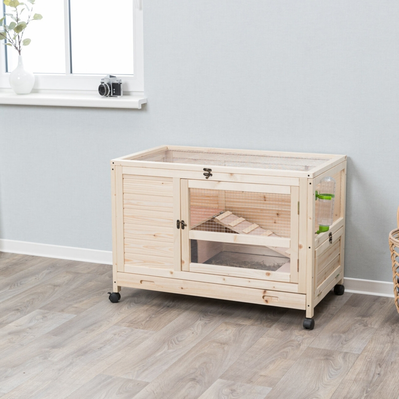 Givens Small Animal Hutch