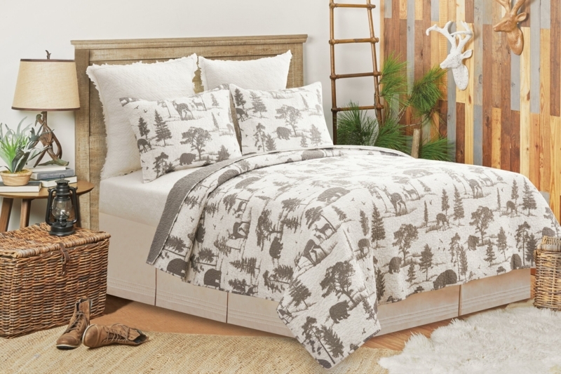 Alienna Cotton Toile Quilt Set