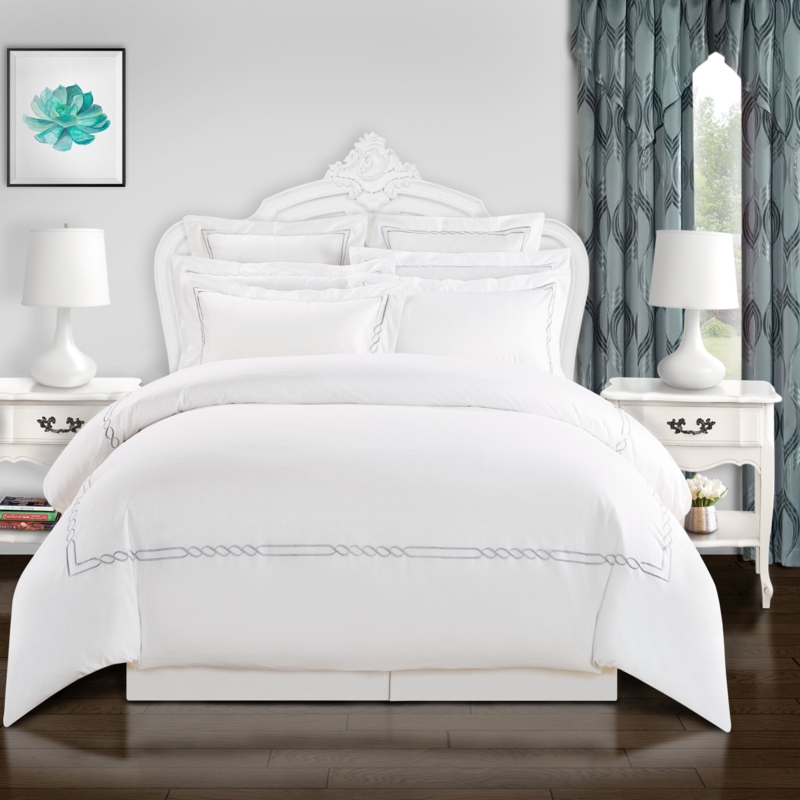 Jorunnr Modern & Contemporary Cotton Sateen Solid With Embroidered Infinity Border Duvet Cover Set
