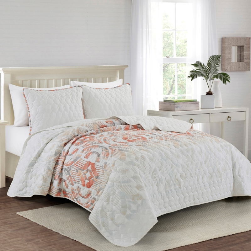 Mandaree Damask Coverlet Set