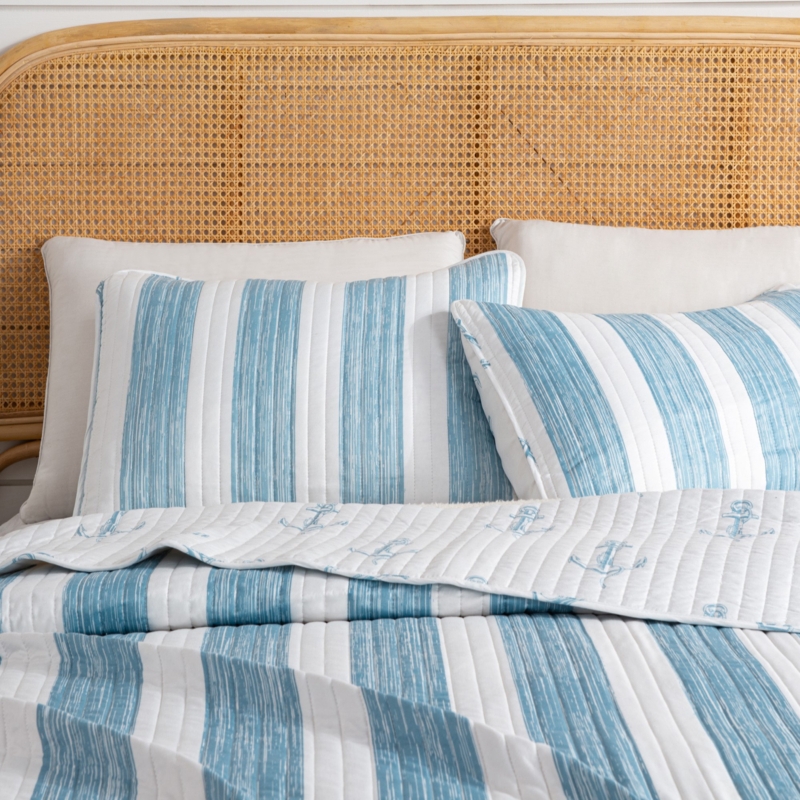 Obadiah Microfiber Reversible Coastal Quilt Set