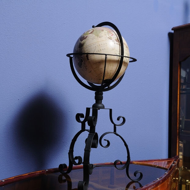 Wood Floor Globe
