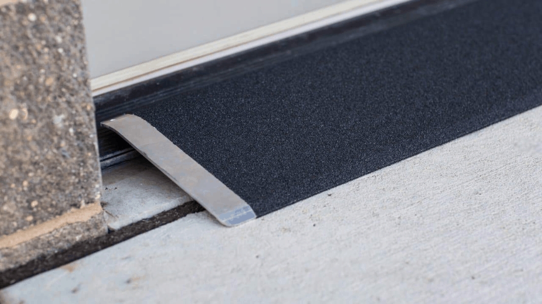 TRANSITIONS Angled Entry Plates by EZ-ACCESS - 10