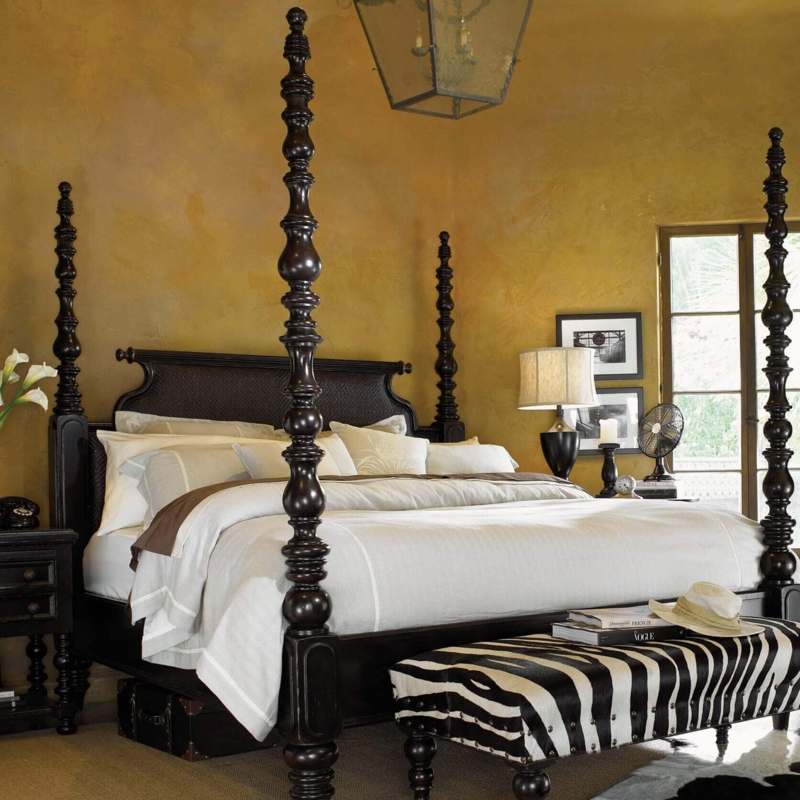 Elegant Dark Wood Four Poster Canopy Bed