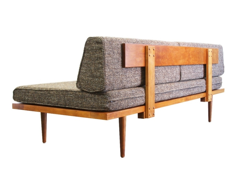 Mid Century Modern Classic Wooden Daybed Design
